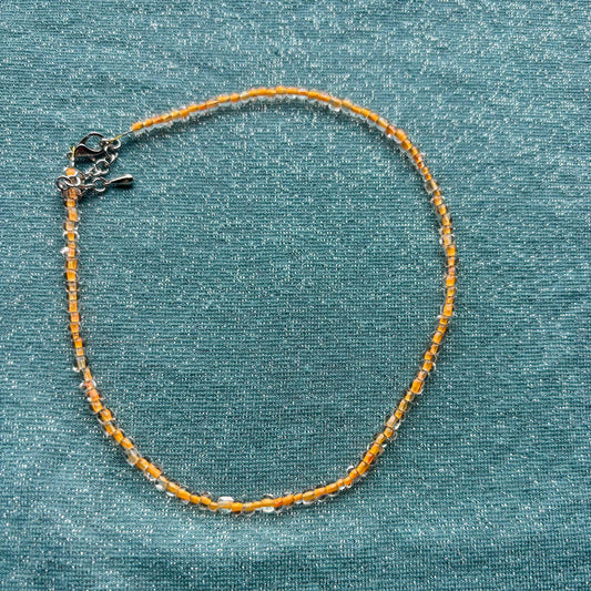 Collar Transparente y Naranja