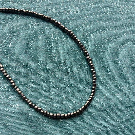 Collar Negro Brillante