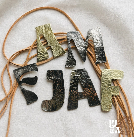 Dije Inicial Texturada o Lisa