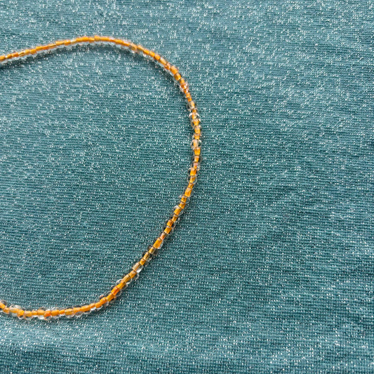 Collar Transparente y Naranja